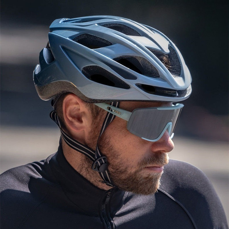 Duży kask rowerowy dla mężczyz – Cycling Gear Of The Year recenzja i cena